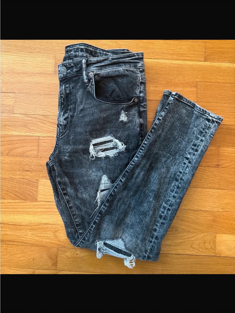 American Eagle Outfitters Black Washed Distressed Skinny Jeans